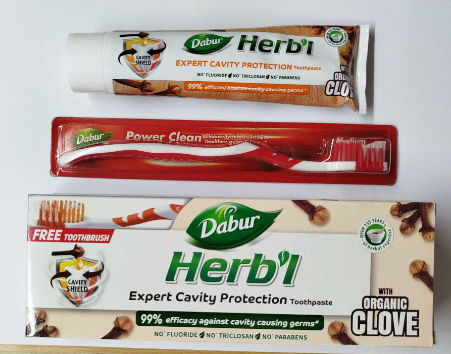 Зубна паста з гвоздикою + щітка Зубна паста з гвоздикою + щітка