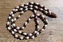 Дерев'яні чотки для медитації 